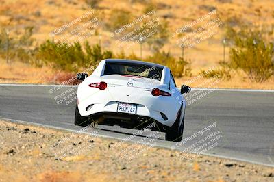 media/Nov-16-2024-Extreme Speed (Sat) [[6587d07cc4]]/Gold Group/Session 3 (The Bowl)/